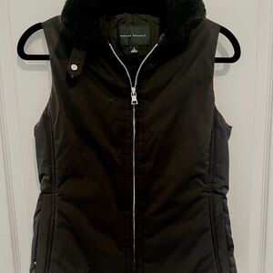 Banana Republic Women's Black Puffer Vest